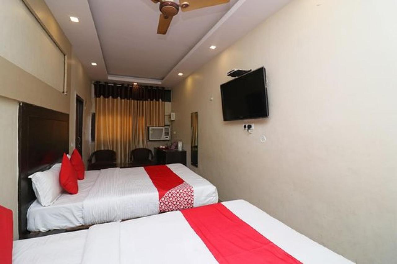 Capital O Hotel Surya Continental Lucknow Ngoại thất bức ảnh
