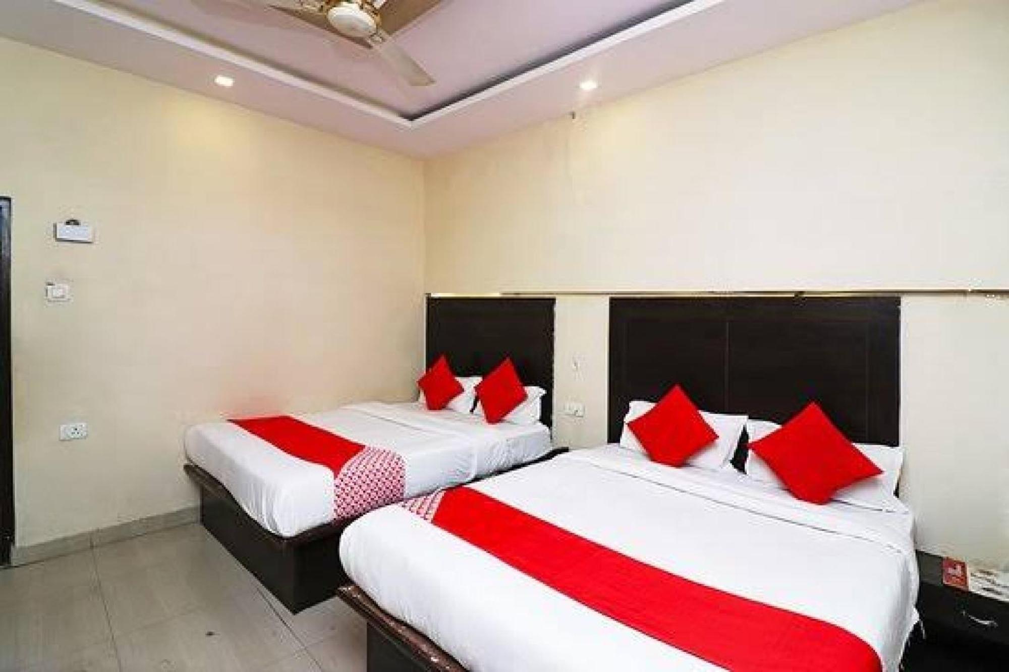 Capital O Hotel Surya Continental Lucknow Ngoại thất bức ảnh